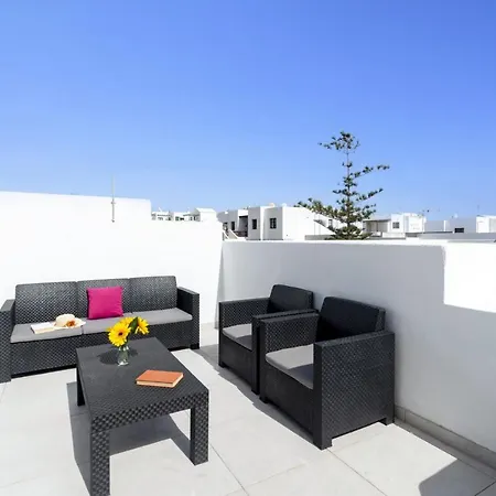 Villa Sunny Side By Puerto del Carmen (Lanzarote)