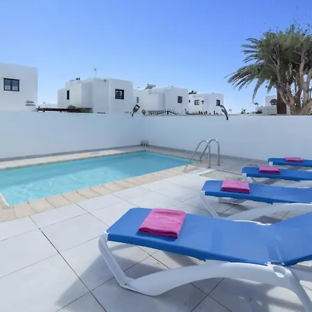 Villa Sunny Side By